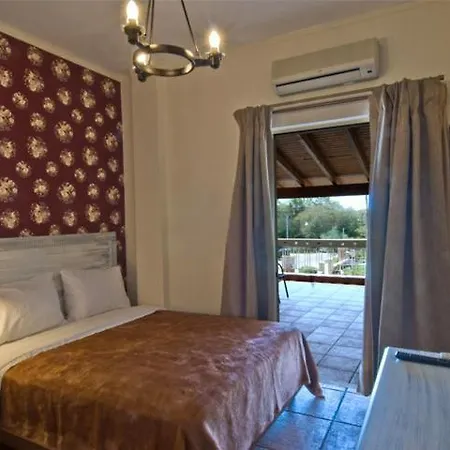 ゲストハウス Fotis スカフィディア